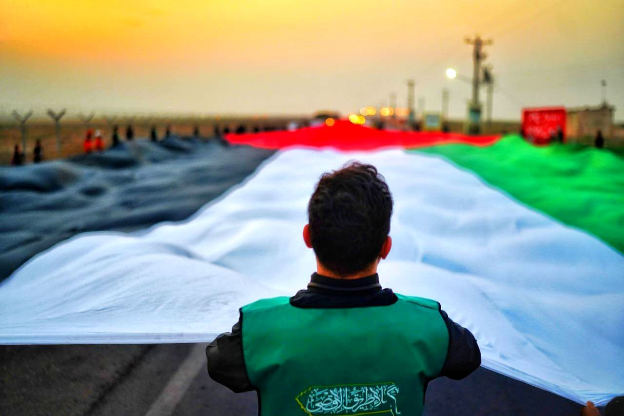 اختلاف بر سر آزادی ۷ رهبر فلسطینی/  سفر هیئت آمریکایی به تل‌ آویو منجر به تنش مذاکرات شد/ میانجیگری مصر و قطر در تلاش برای اجرای فرمول مصالحه‌ ای